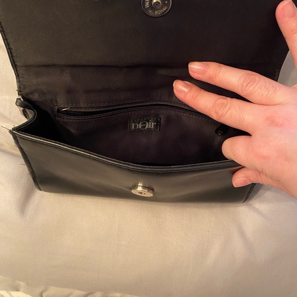 Vintage Noir NYC black leather purse/clutch - Picture 7 of 7